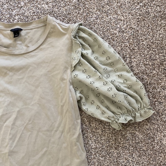 Ann Taylor mint green blouse - Picture 3 of 4